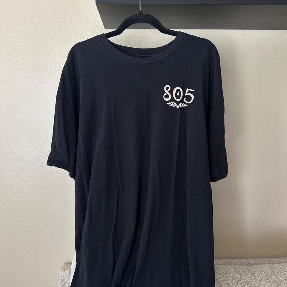 Unbranded Men's Black and Navy T-shirt
